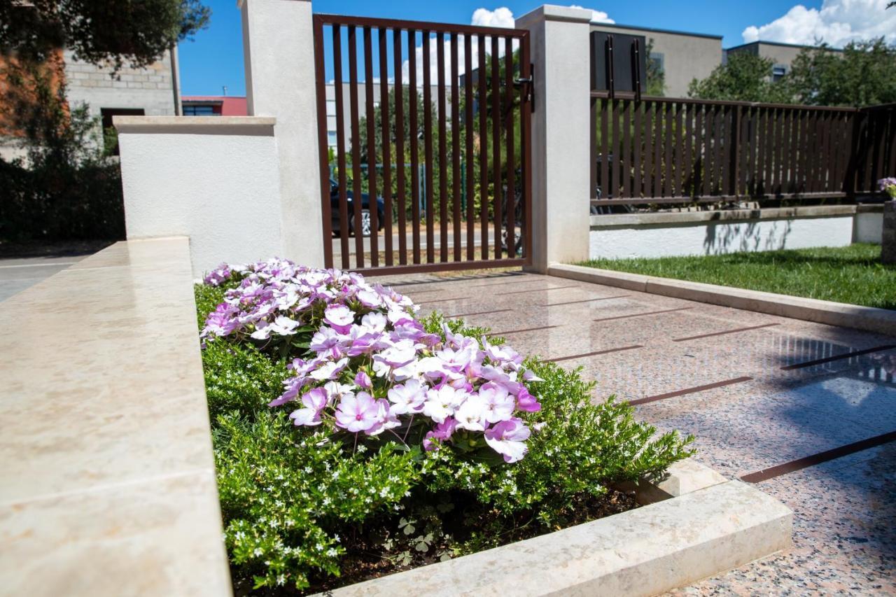 Studio Apartment Noah Rovinj Exterior photo